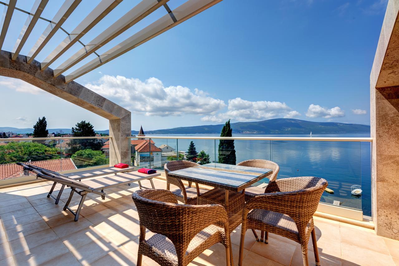 Apartments Villa Adriatic Τίβατ Εξωτερικό φωτογραφία