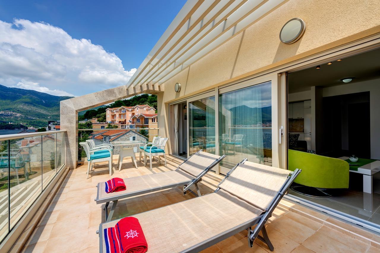 Apartments Villa Adriatic Τίβατ Εξωτερικό φωτογραφία