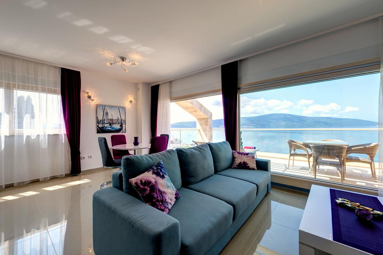 Apartments Villa Adriatic Τίβατ Εξωτερικό φωτογραφία