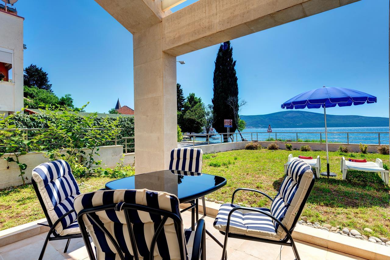 Apartments Villa Adriatic Τίβατ Εξωτερικό φωτογραφία