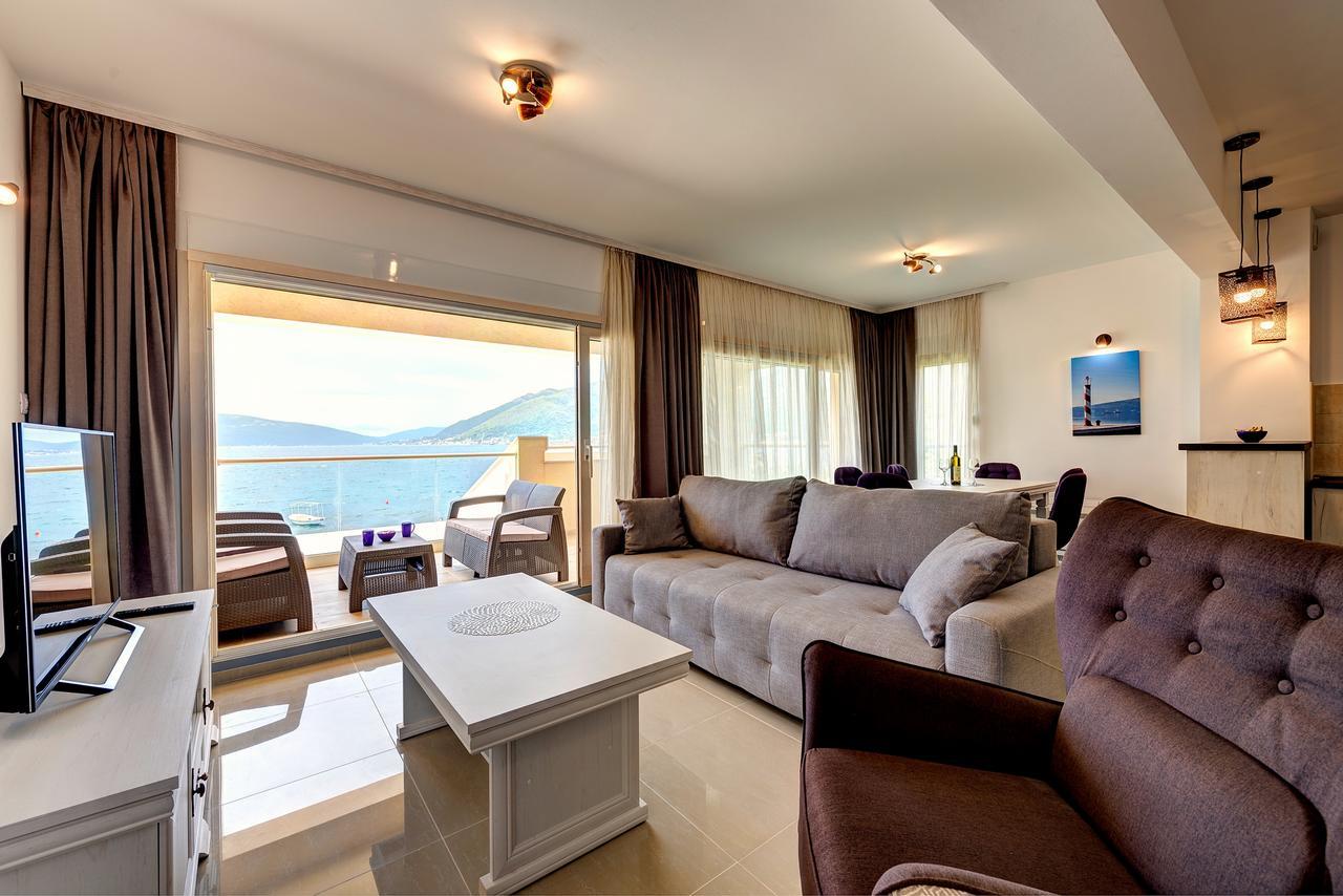 Apartments Villa Adriatic Τίβατ Εξωτερικό φωτογραφία